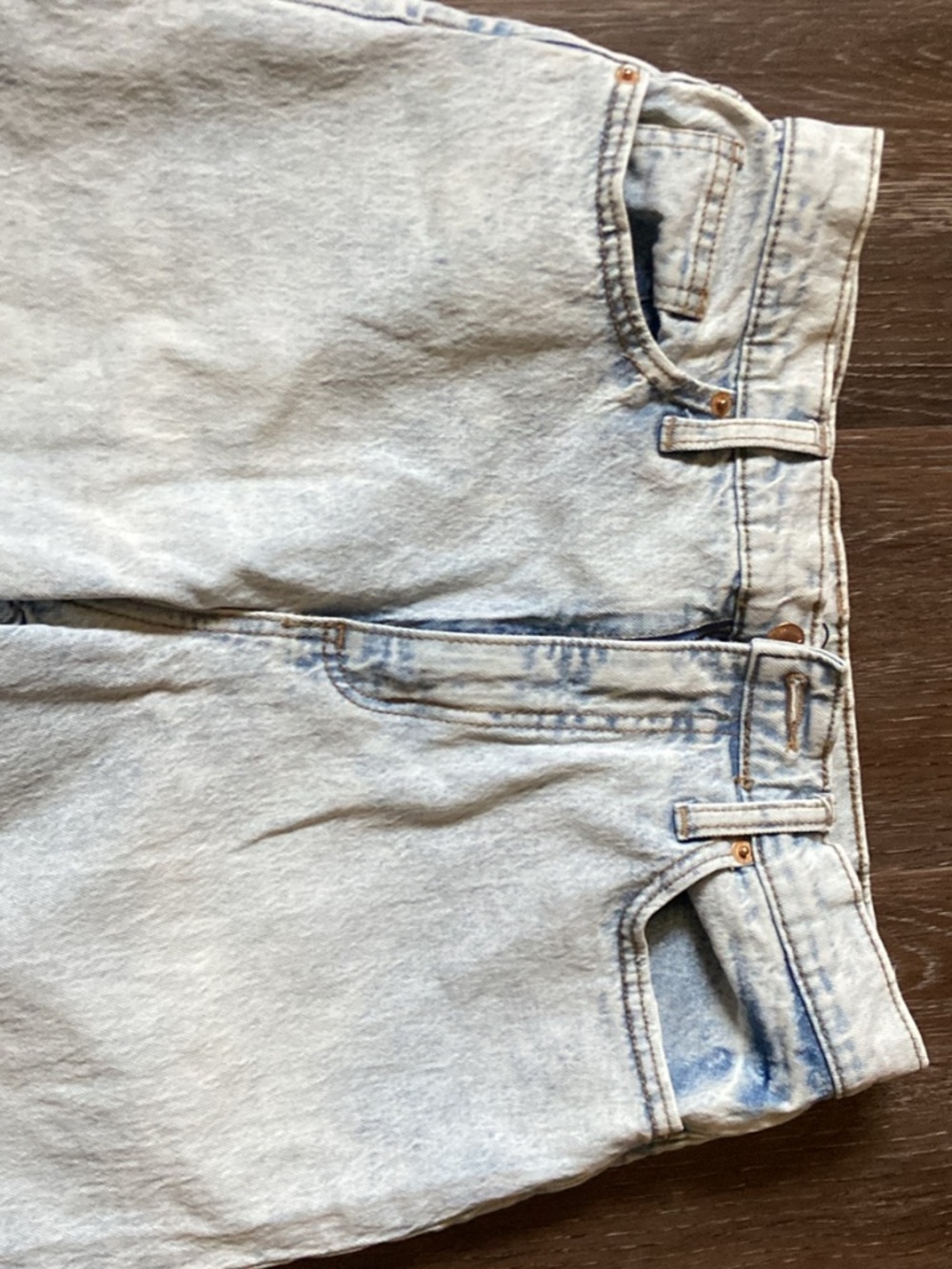 Universal Thread Jeans - Picture 2 of 3